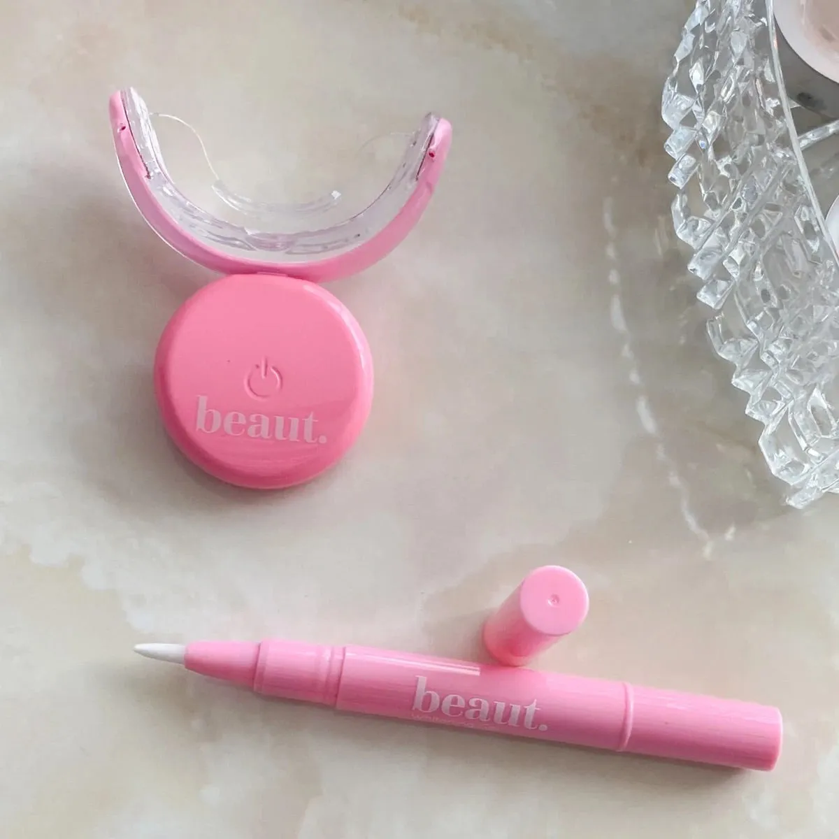 Beaut Wireless Dual-Light Therapy Teeth Whitening System