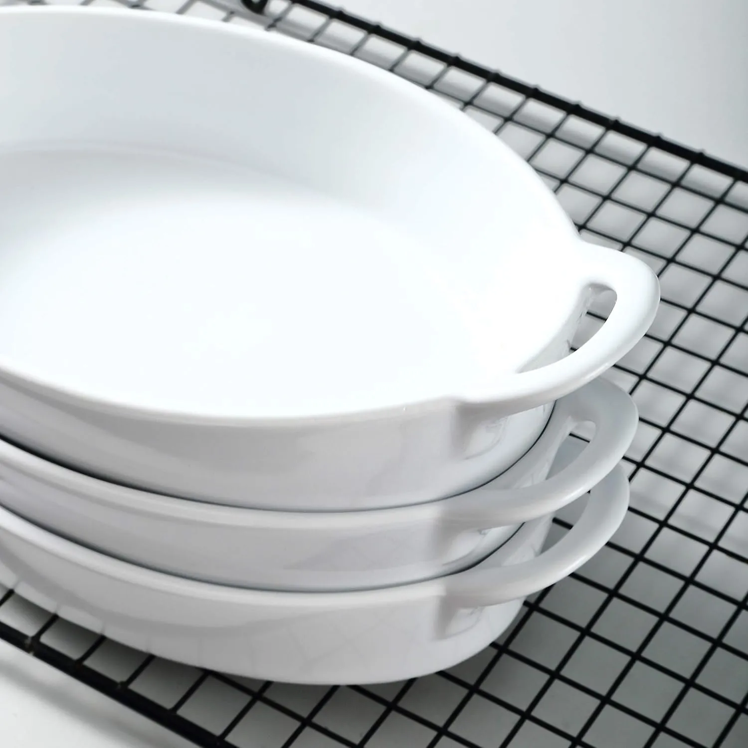 Bruntmor 8 x 5 inch Oval Porcelain Ceramic Deep Dish Au Gratin Pan Set of 4, Dual Handle Au Gratin Baking Dishes, Oven Safe Roasting Lasagna Pan For kitchen- White