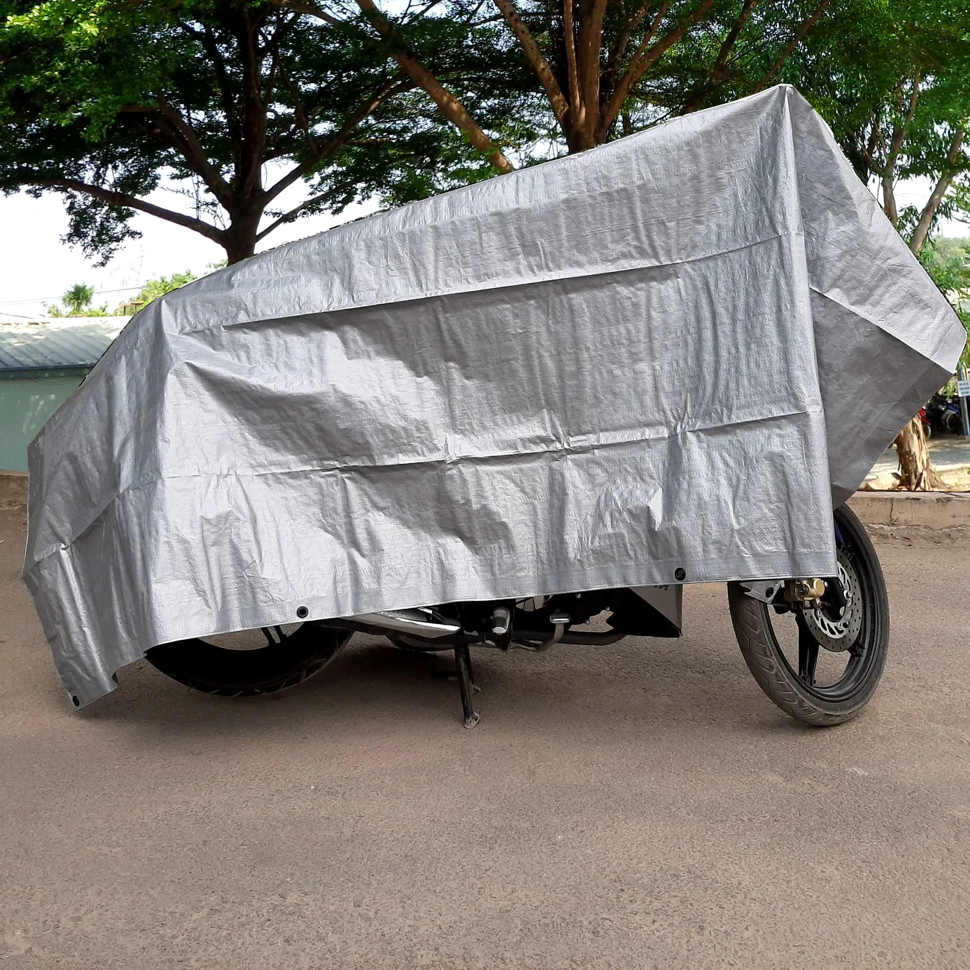 Hyper Tough Weather Resistant Medium Duty 6 x 8 ft Polyethylene Tarp