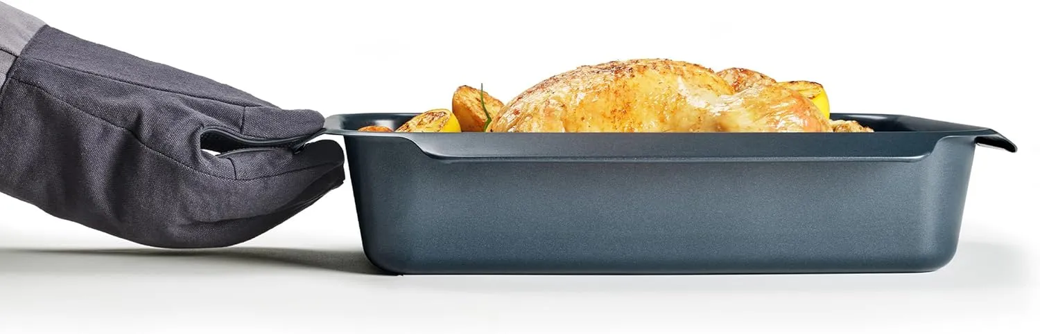 Joseph Joseph Nest Bakeware and Roasting Pan Set of 3, Stackable Oven Trays, Carbon Steel Baking Pans with Non-Stick Coating, Easy-Pull Handles, Organized Kitchen Storage