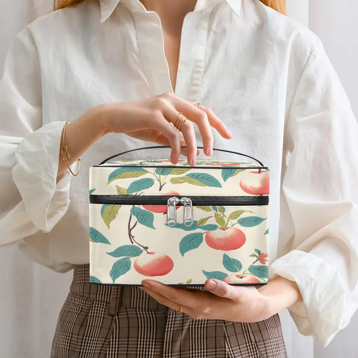 Makeup Bag Large Peach Print Toiletry Bag for Women Travel Cosmetic Bag Portable Makeup Bag for Bottles Brushes Lipstick Skin Care