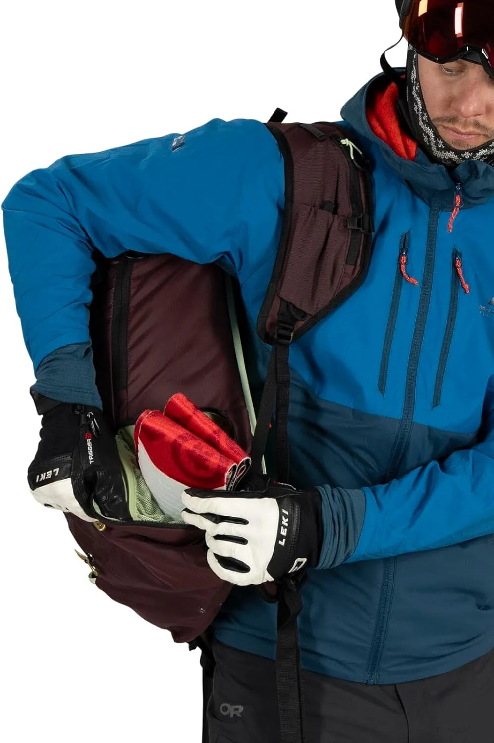 Osprey Firn 18L Ski and Snowboard Backpack, Elderberry Purple/Peppermint Green, Medium/Large