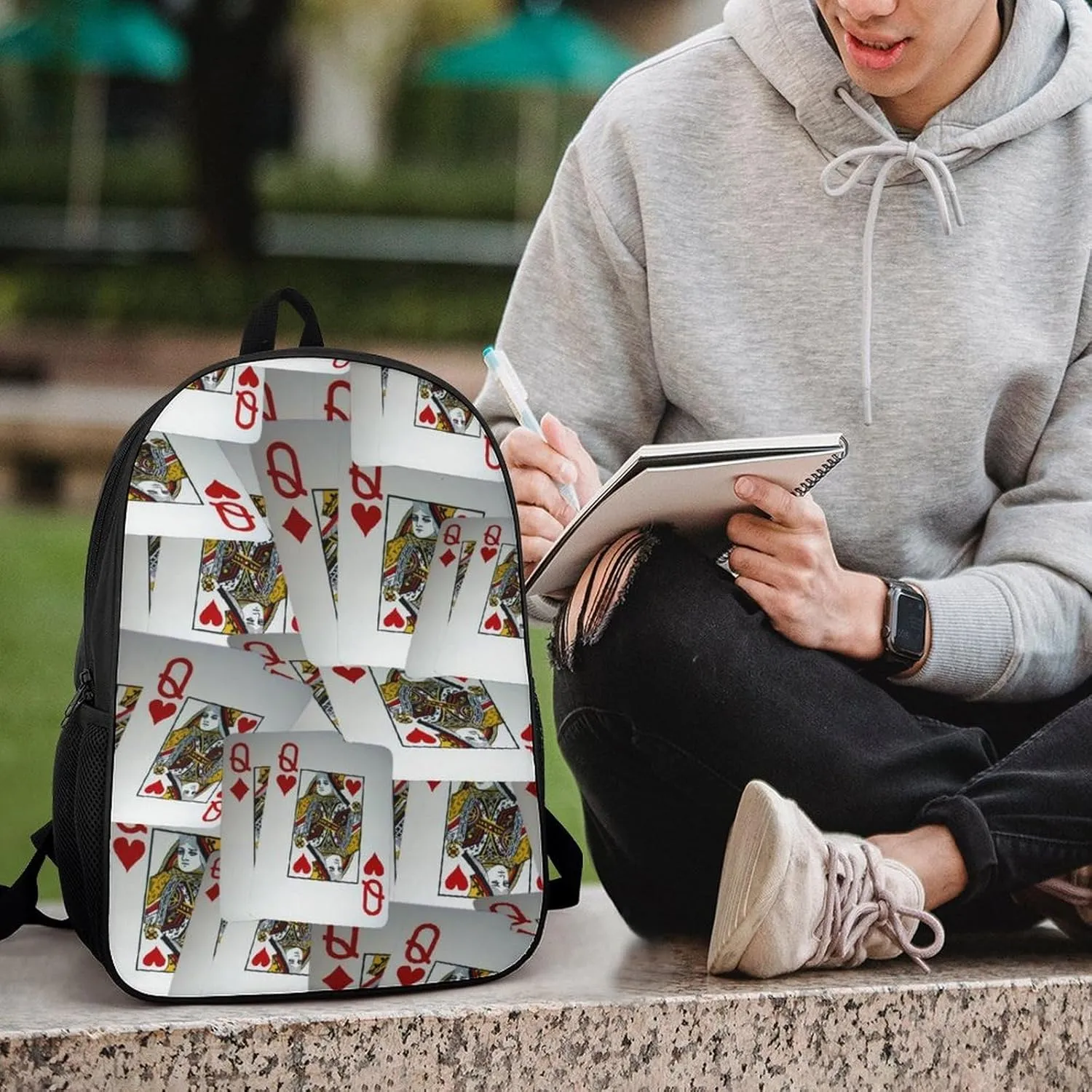 Page Full Of Queens Playing Cards Classic Large Capacity Comfortable Backpack