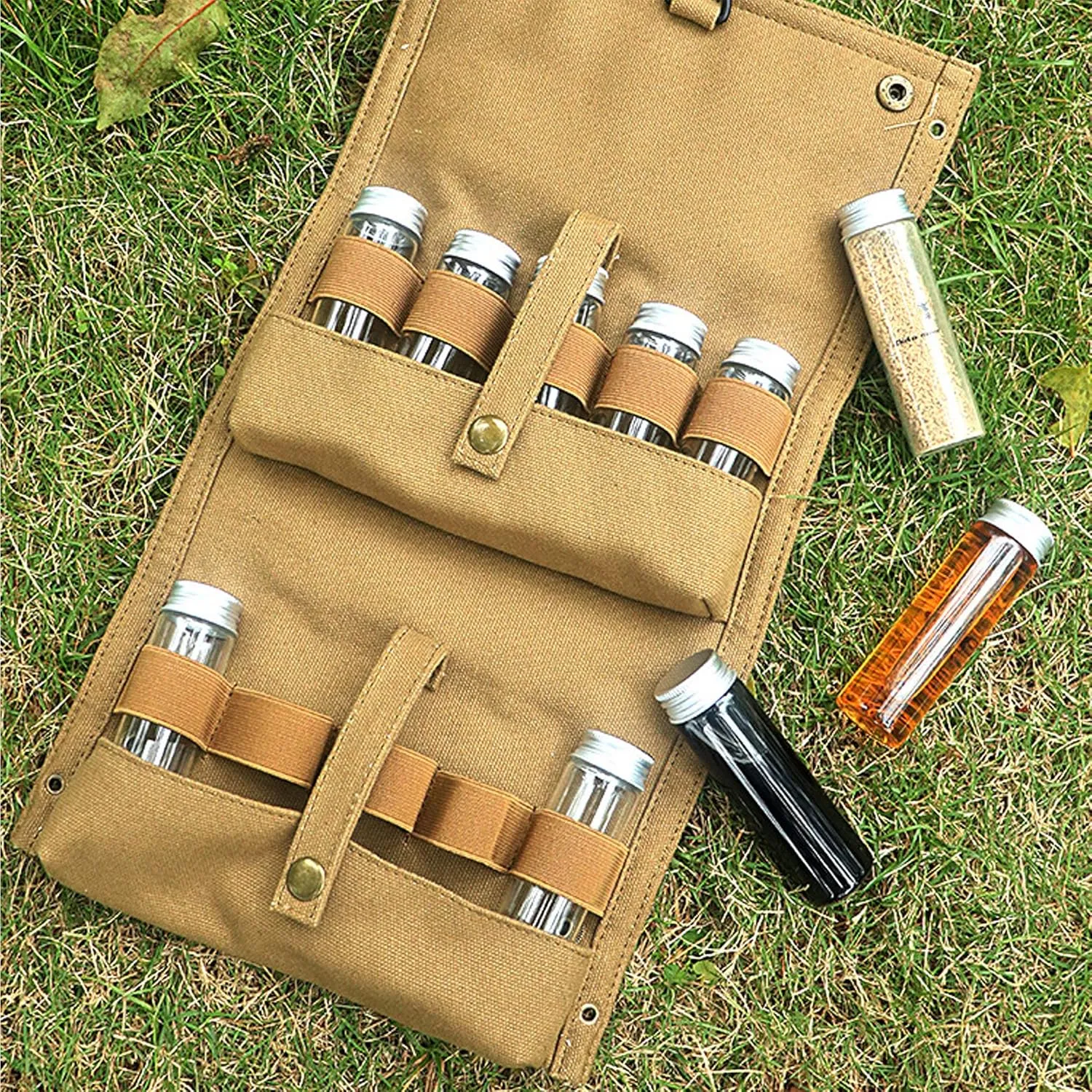 Storage Jars - Portable Camping Seasoning Bottle Storage Bag Kit, Outdoor Spice Rack Bag with 10 Spice Jars, Salt/Sugar Holder Condiment Containers for Hiking BBQ Picnic(Green)