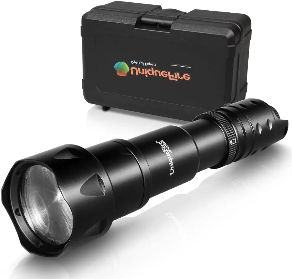 UniqueFire Vcsel 850nm / 940nm IR Illuminator Flashlight for Night Vision Scope,44mm Fresnel Lens Red/Green Hunting Illuminator Flashlight Light,Total 4 Pills/Charging Kit/Brackets